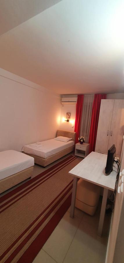 Evro Set Hotel Szkopje Kültér fotó